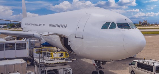 Royal Shipping | Air Freight